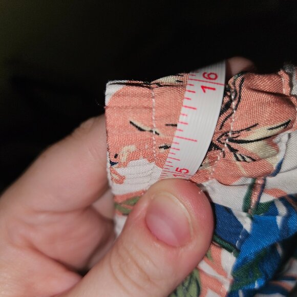 Floral Tulip Cut Elastic Waist Flowy Pants - Picture 6 of 7